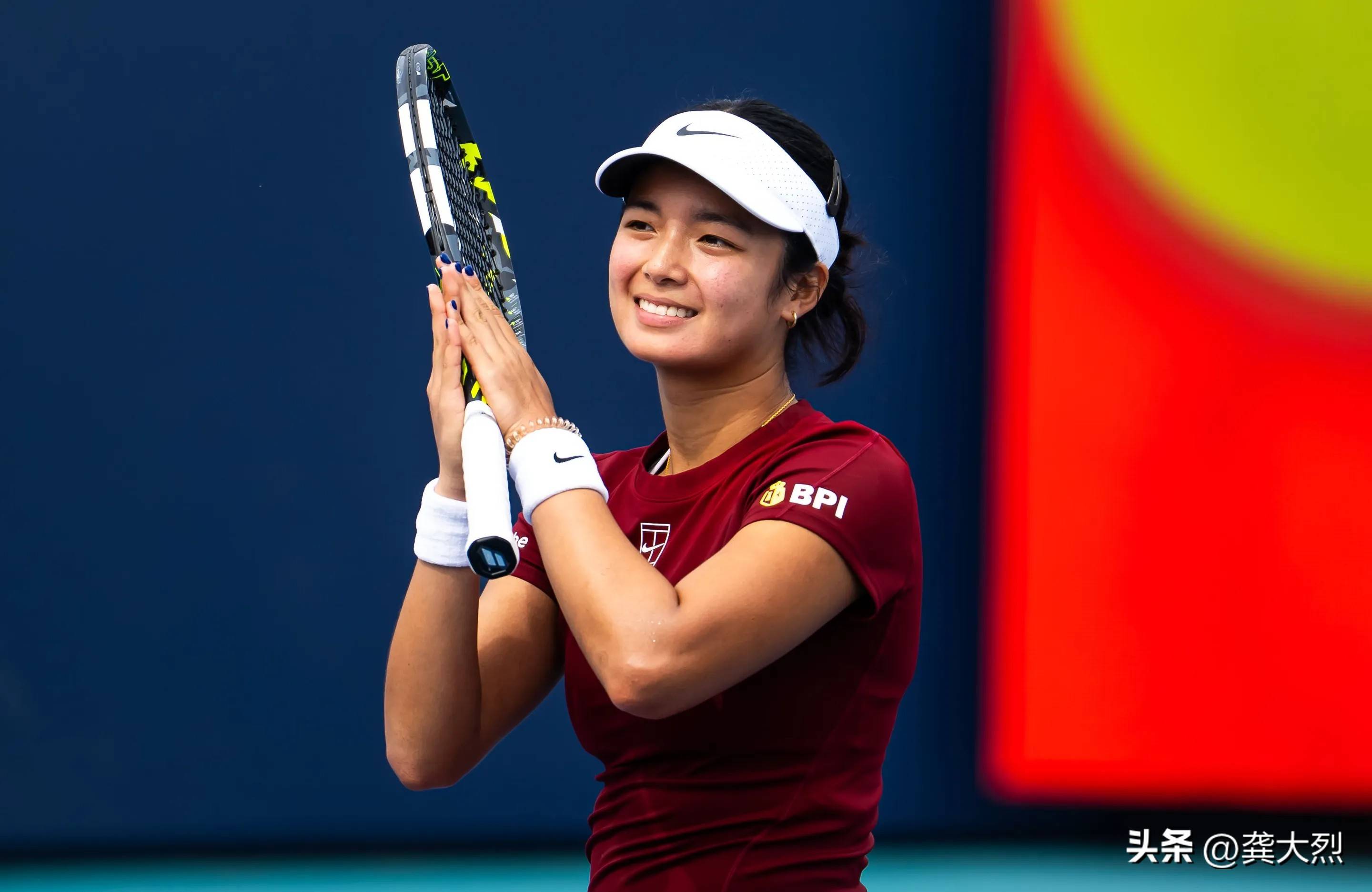  纳达尔回归赛场，逆转首场状态亮眼，公牛观众沸腾！